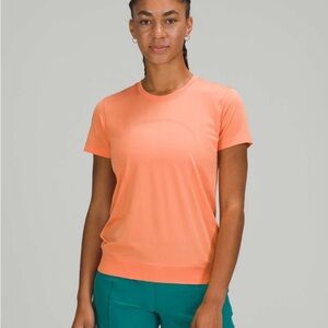 lululemon swiftly breathe short sleeve sz 6